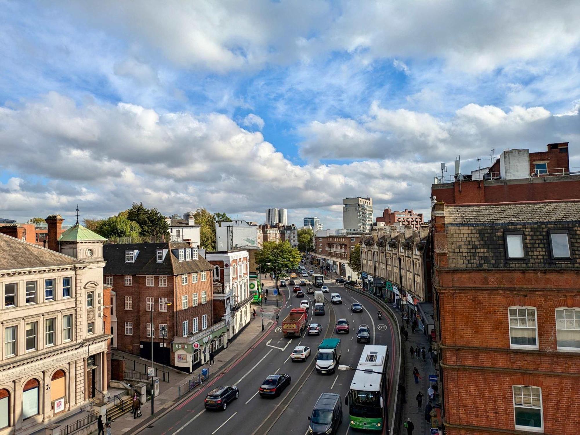 Apartment Stunning On Finchley Road *