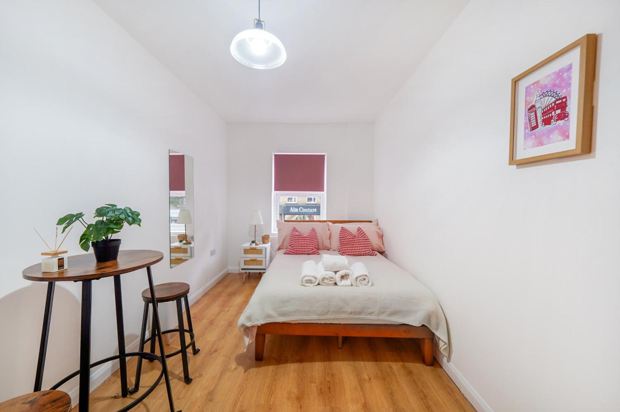 Guest house Korean Living London
