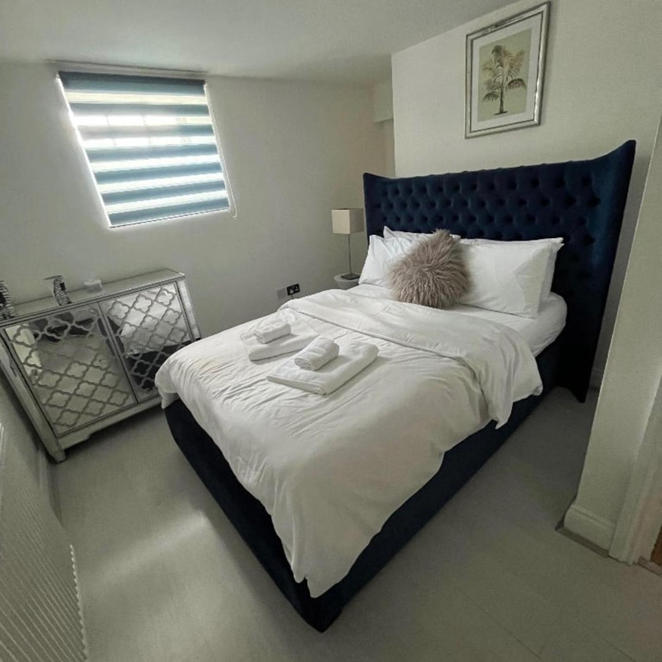 Apartment Spacious 2 Bedroom In Woolwich 15 Minutes To 02 London