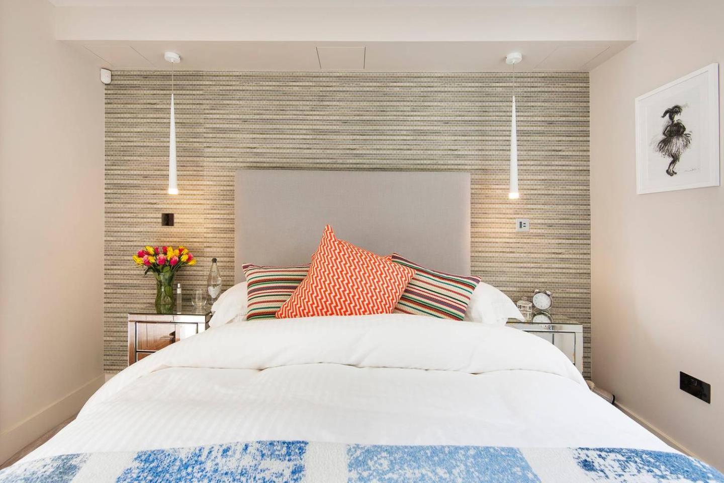 The Bohemian Rhapsody, Hampstead - By Out Of Office Lifestyle Apartment London