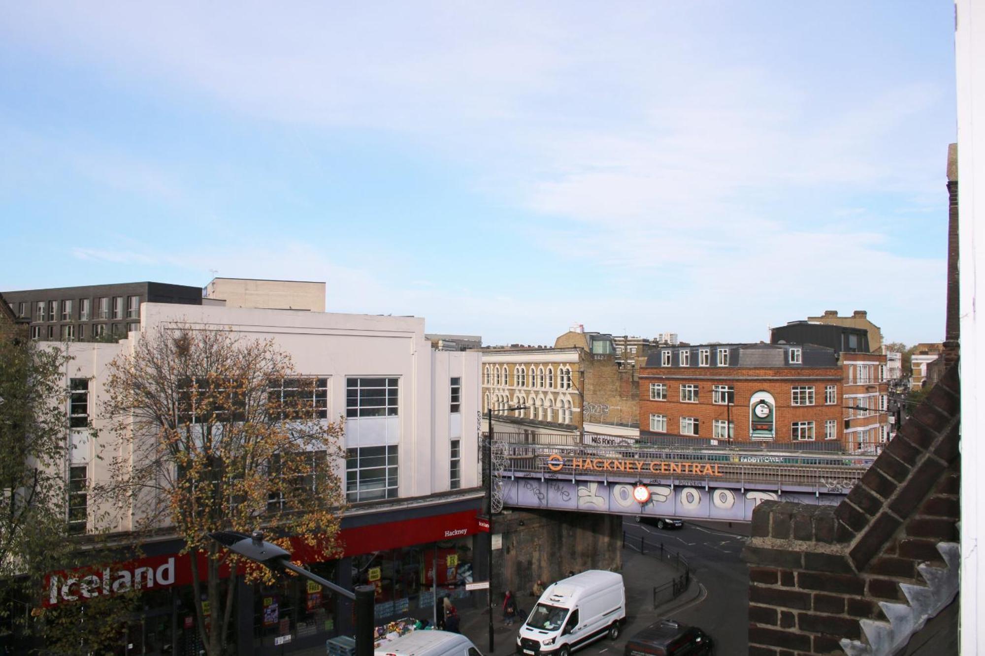 Cosy 3 Bedroom Flat, Hackney Apartment *