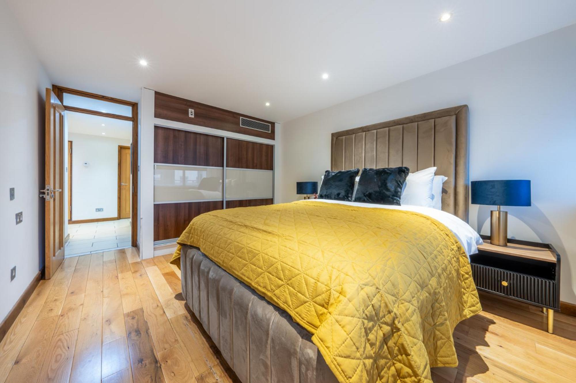 Apartment The George Street Residences *