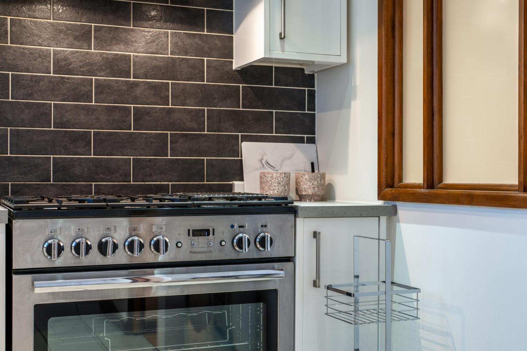 Apartment The George Street Residences London