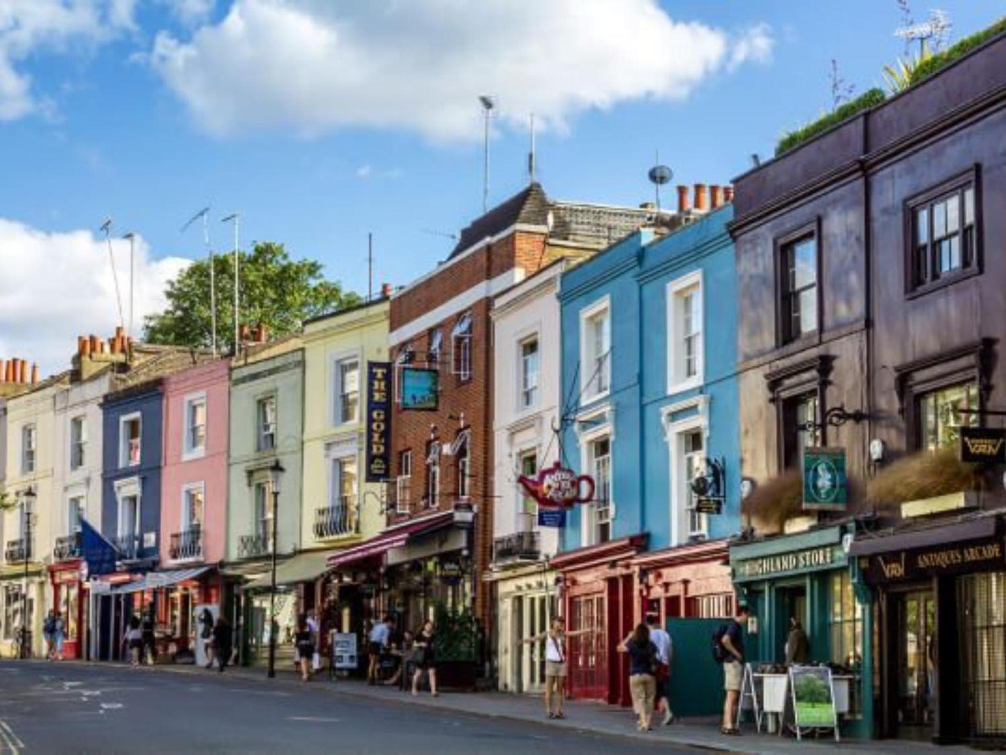 Bohemian Notting Hill Flat, Garden & Amenities * London
