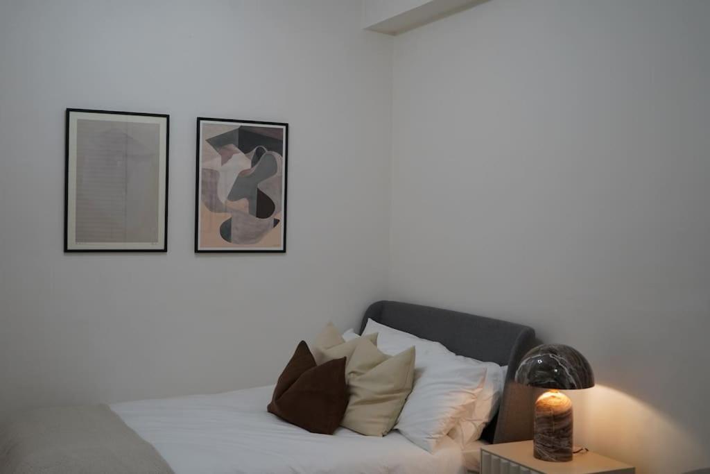Cosy Charming In Apartment London