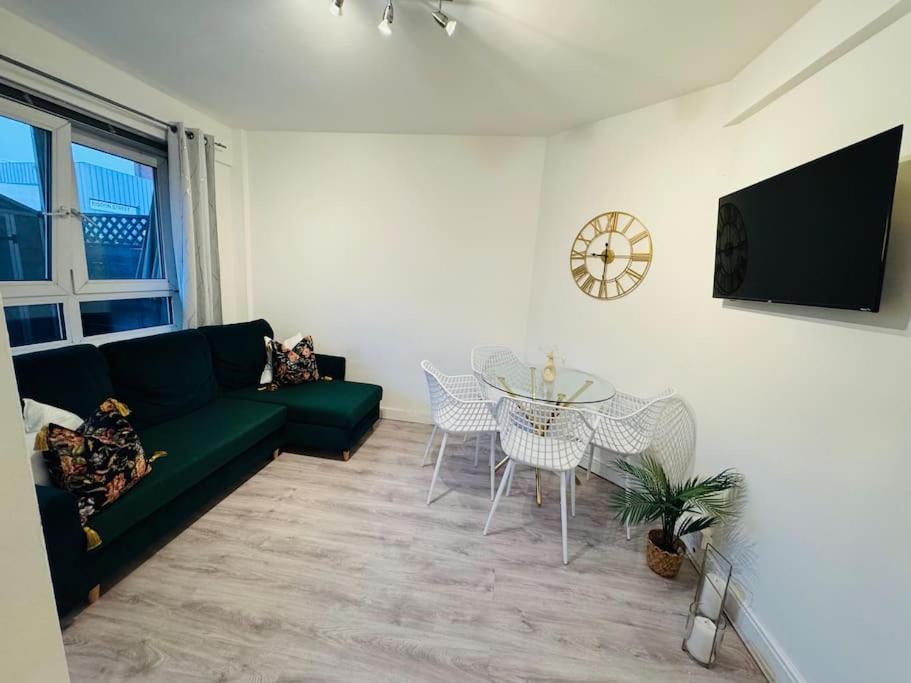 Apartment Charming Near Station Free Parking-cityaccess London