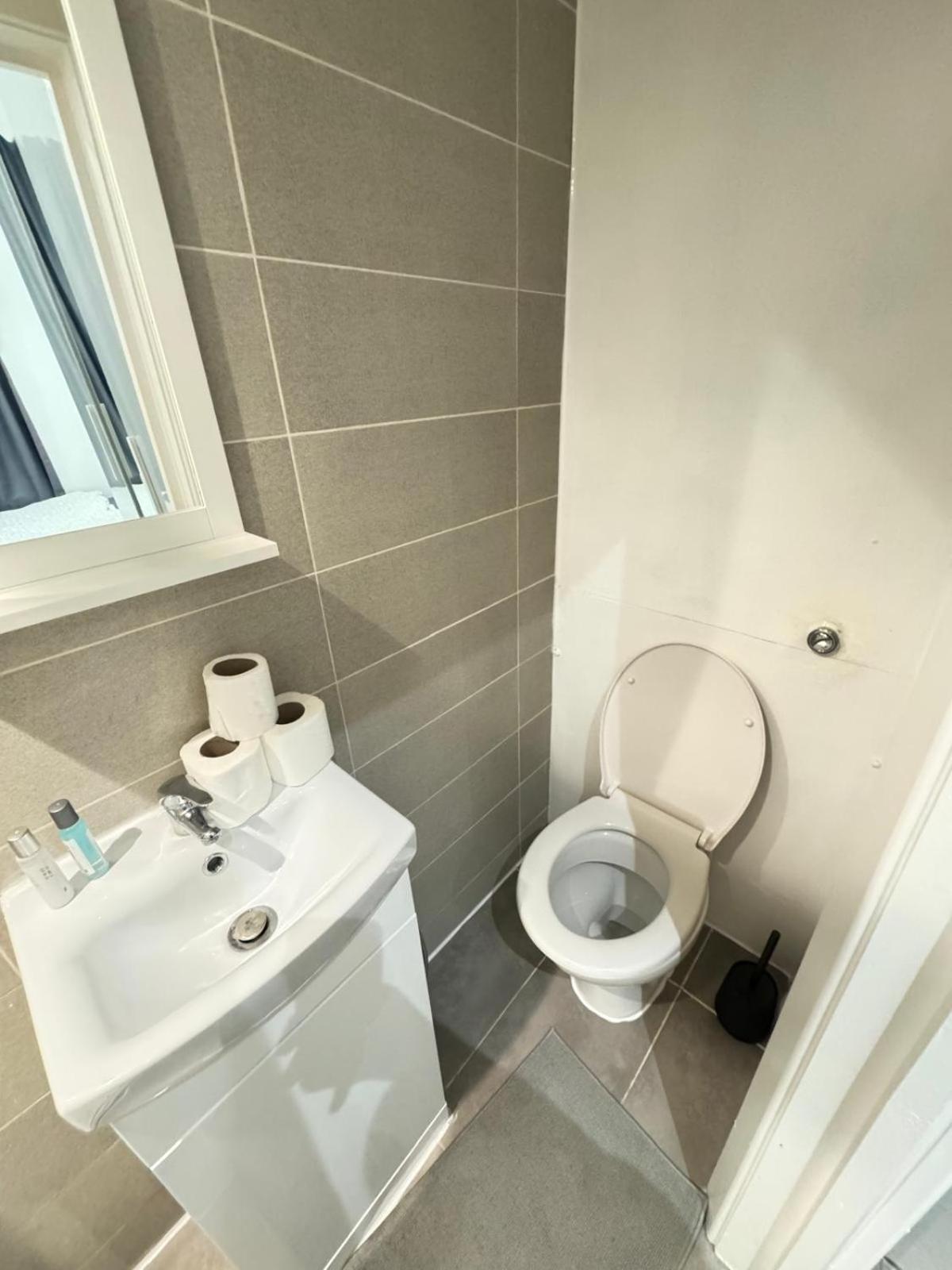 Accessible Near Central * London