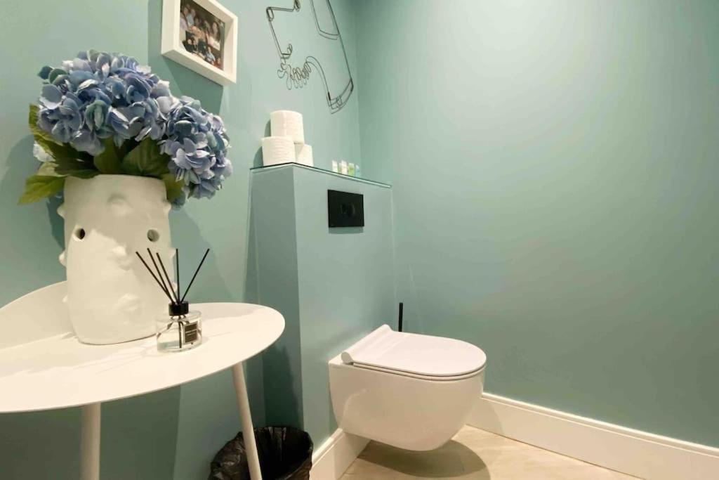 Stunning Modern 2-floor House With 3 Ensuite * London