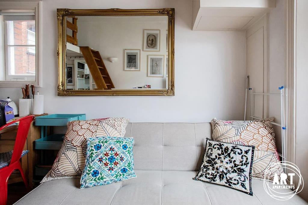 Apartment Harrington Gardens London
