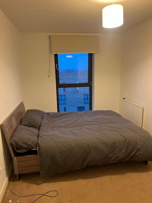 Apartment Modern, Luxurious 1 Next To Station, Few Stops Away From