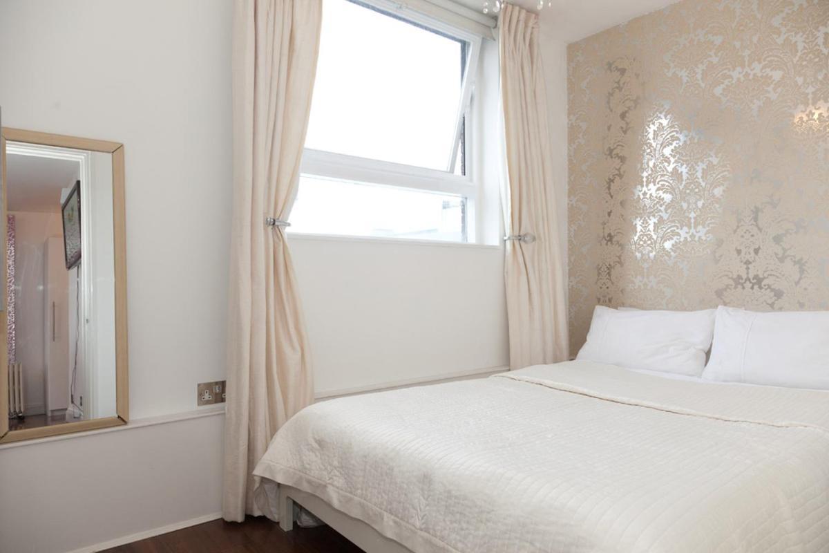One Bed Flat Piccadilly Circus London