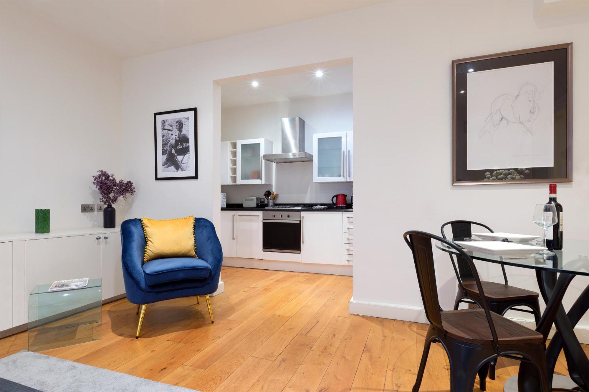 Hyde Park - Knightsbridge - Private Entrance Apartment London