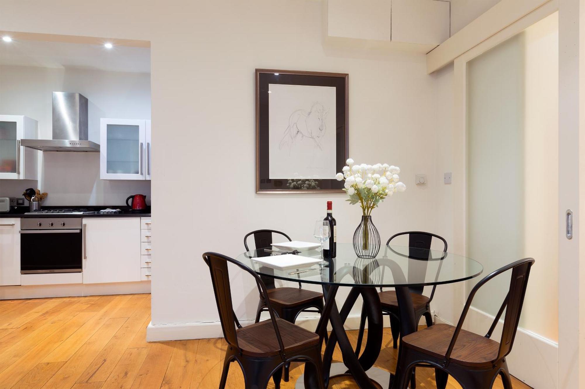 Hyde Park - Knightsbridge - Private Entrance London