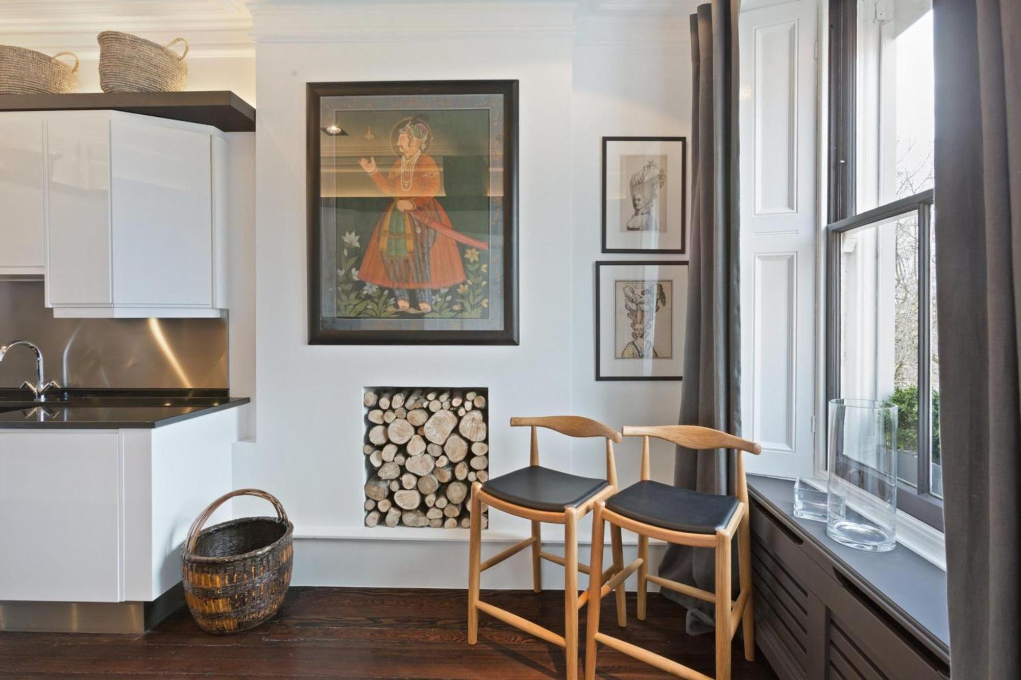 Stylish 2 Bed In Cadogan Square Apartment