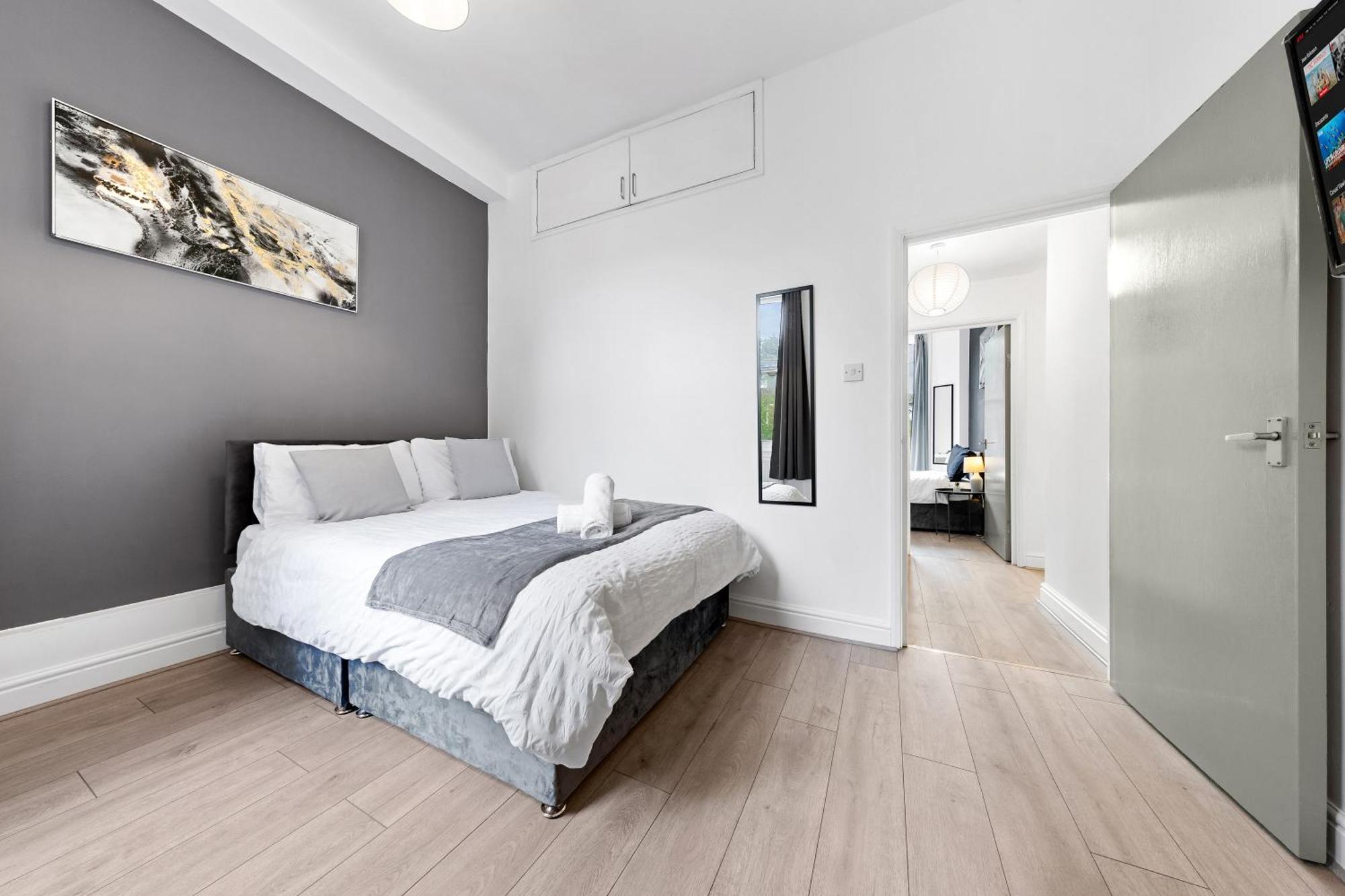 Apartment Goshen House