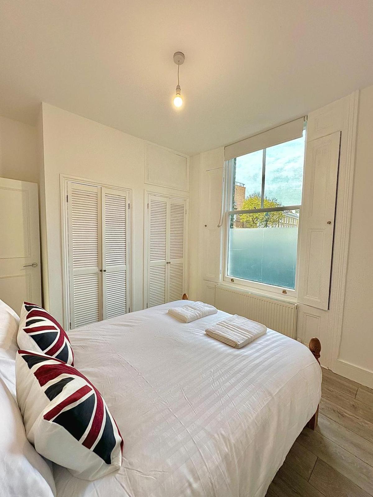 Flat B Stockwell Apartment London