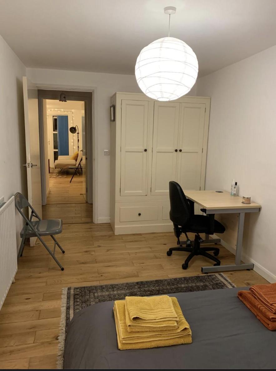 East Two Bedroom With Private Patio - Entire Apartamento *