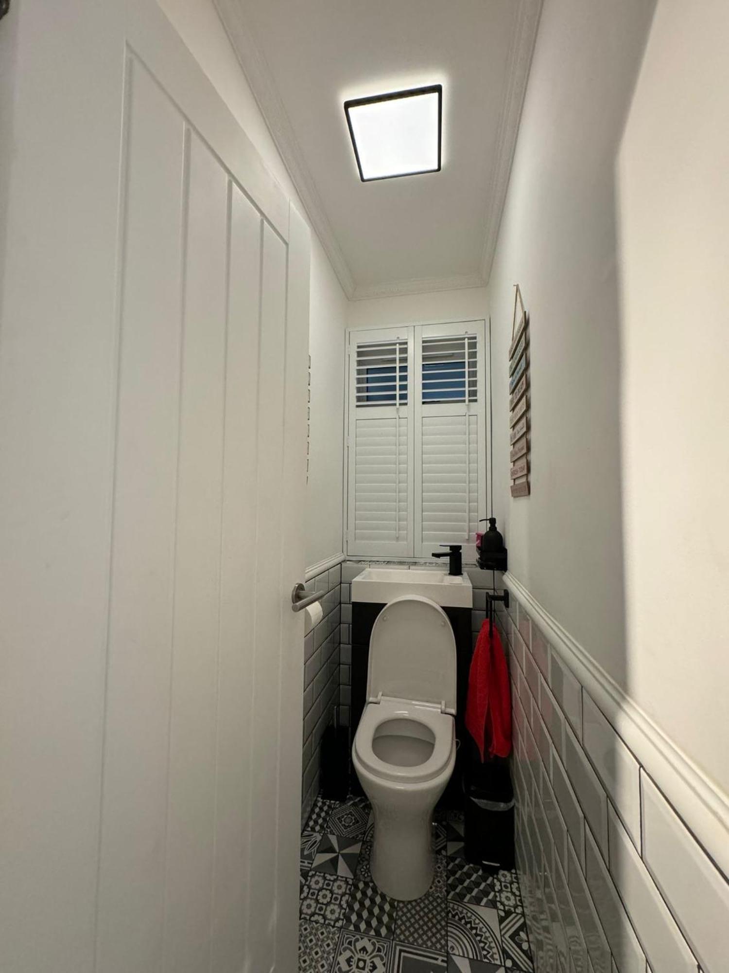 Apartment Newly Refurbished ,chic, Attractive 3 Bedroom Flat *