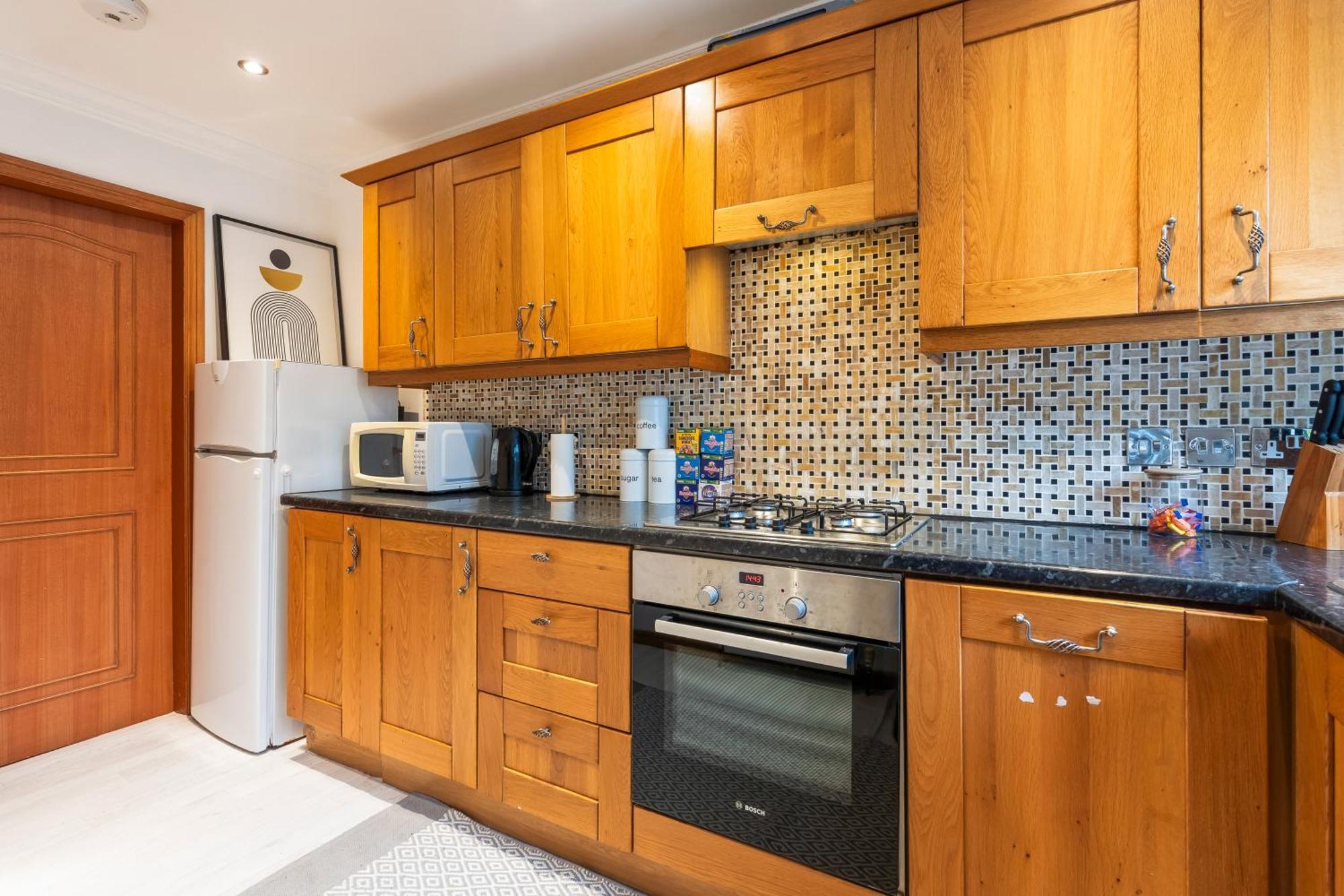 Prime Battersea & Clapham Modern Free Parking