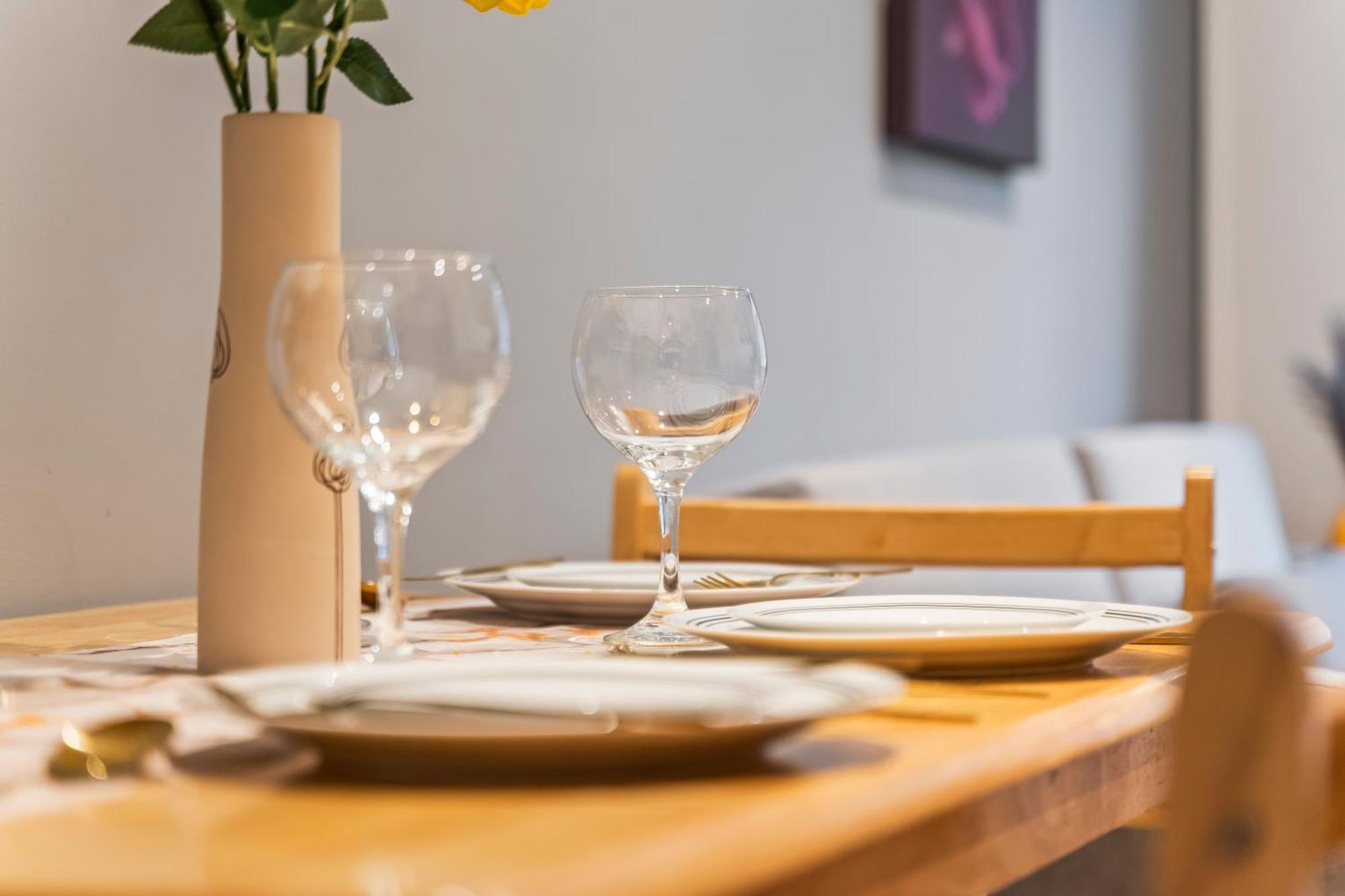 Prime Battersea & Clapham Modern Free Parking Apartment London