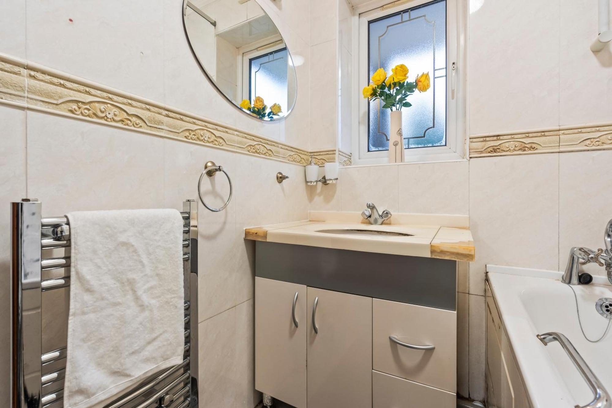 Prime Battersea & Clapham Modern Free Parking London