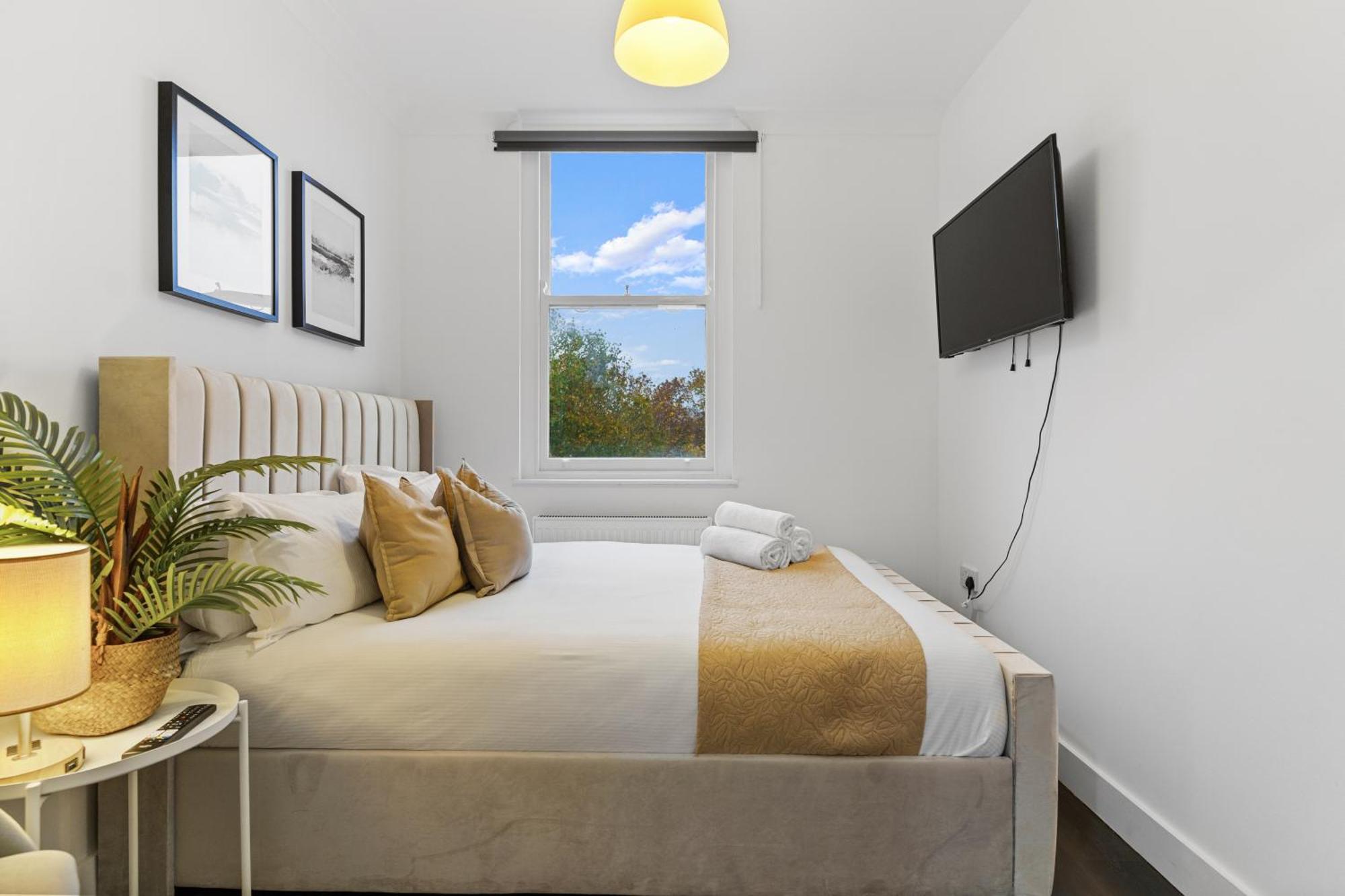 Apartment Affordable One Bedroom & In