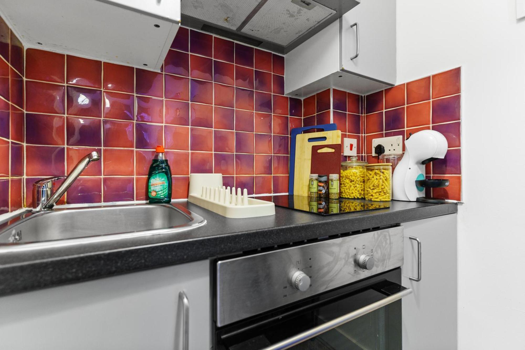 Affordable One Bedroom & In * London