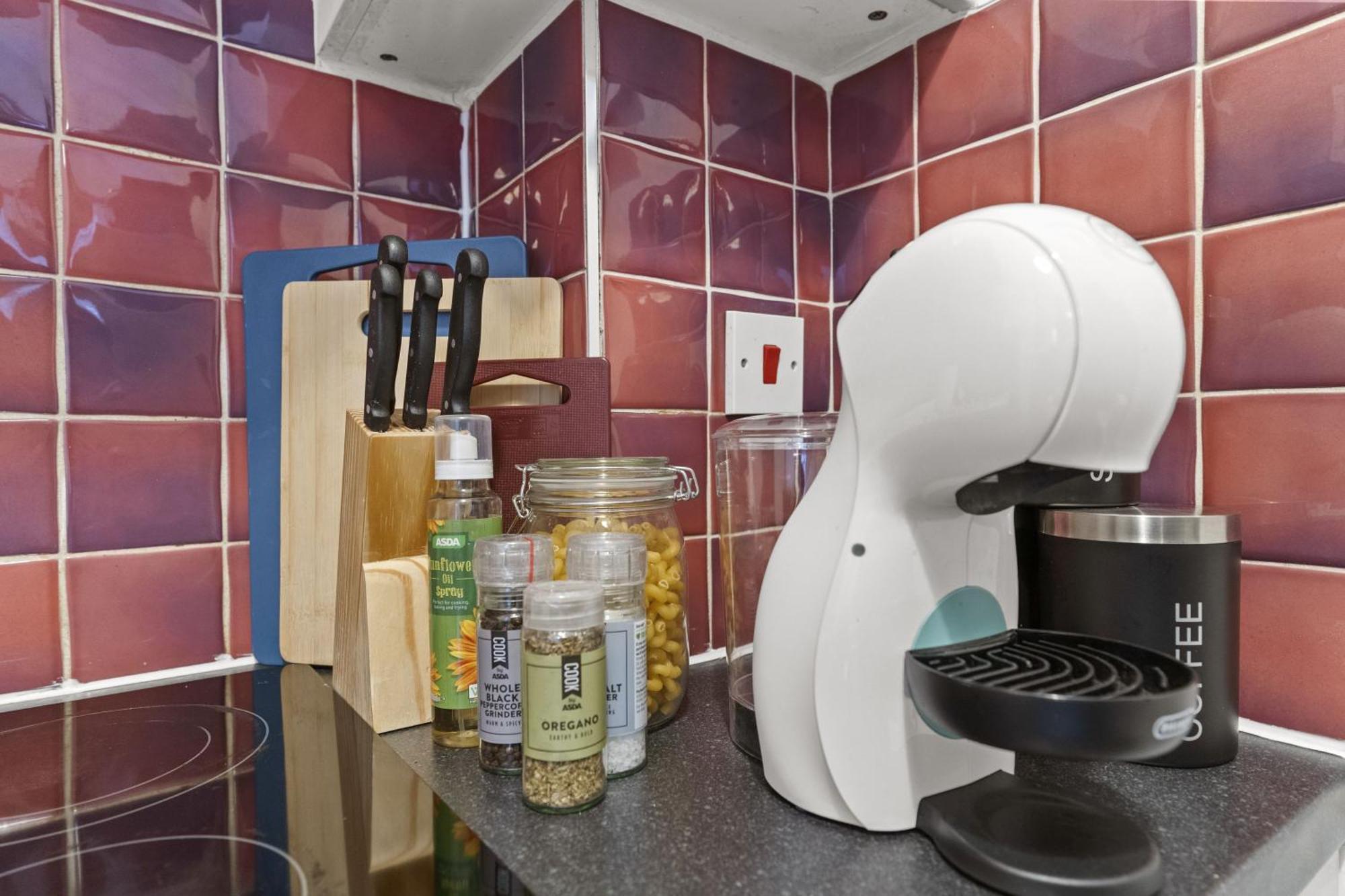 Affordable One Bedroom & In Apartment *