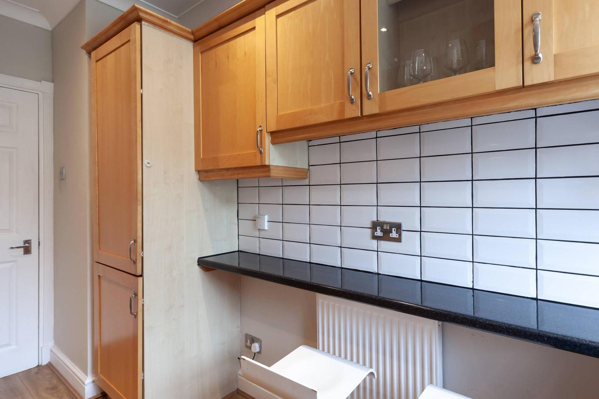 Spacious And Bright 2 Bed Tower Bridge Apartment *