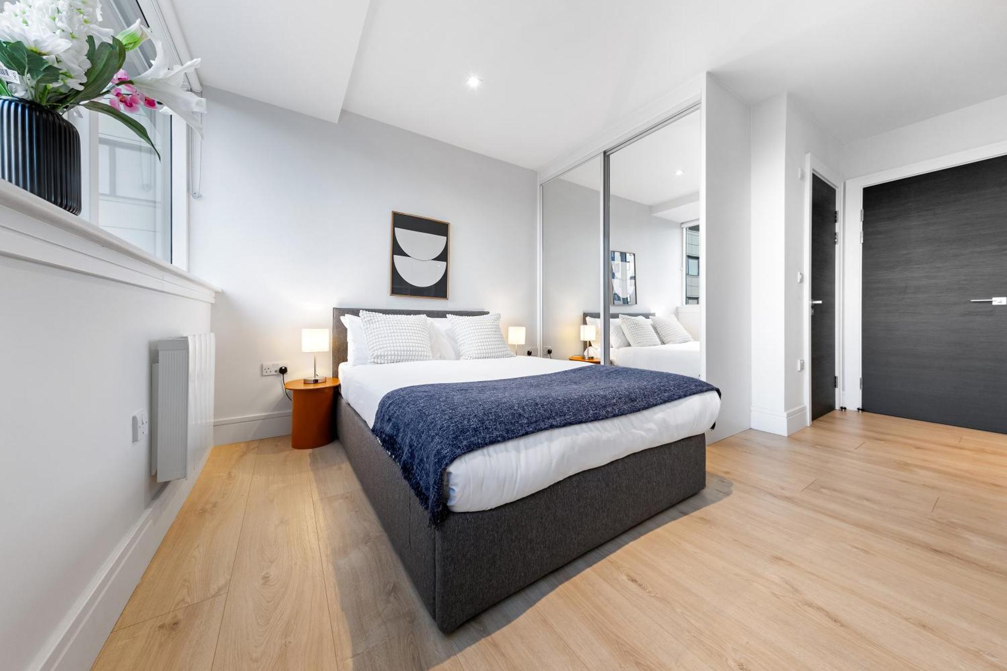 Apartment Stylish Retreats On Olympic Way