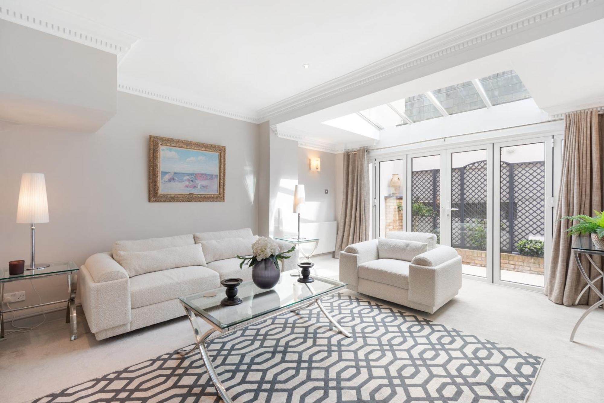 Stunning Knightsbridge 2bed Flat! Londen