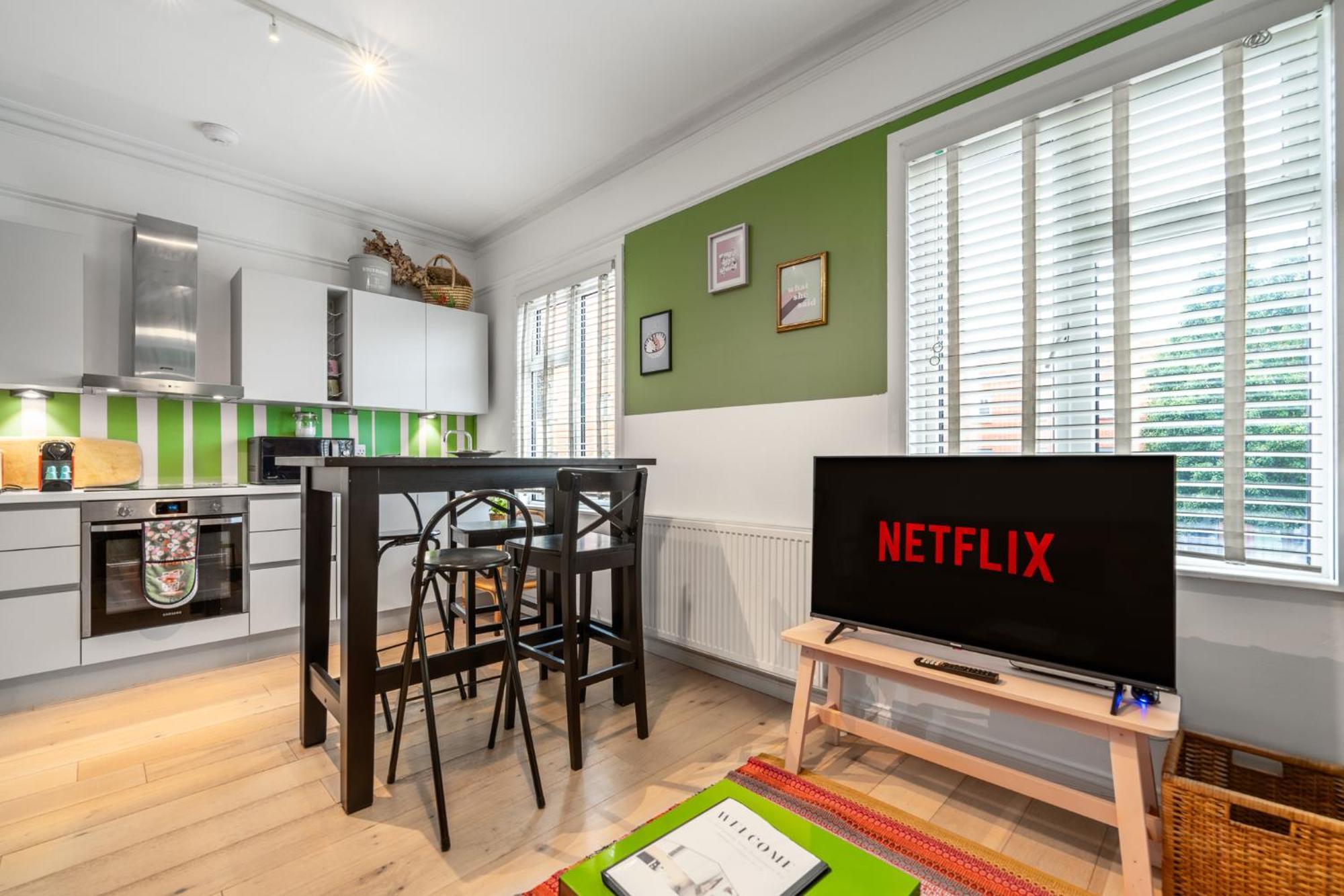 Holiday home Claremont House 4br - London