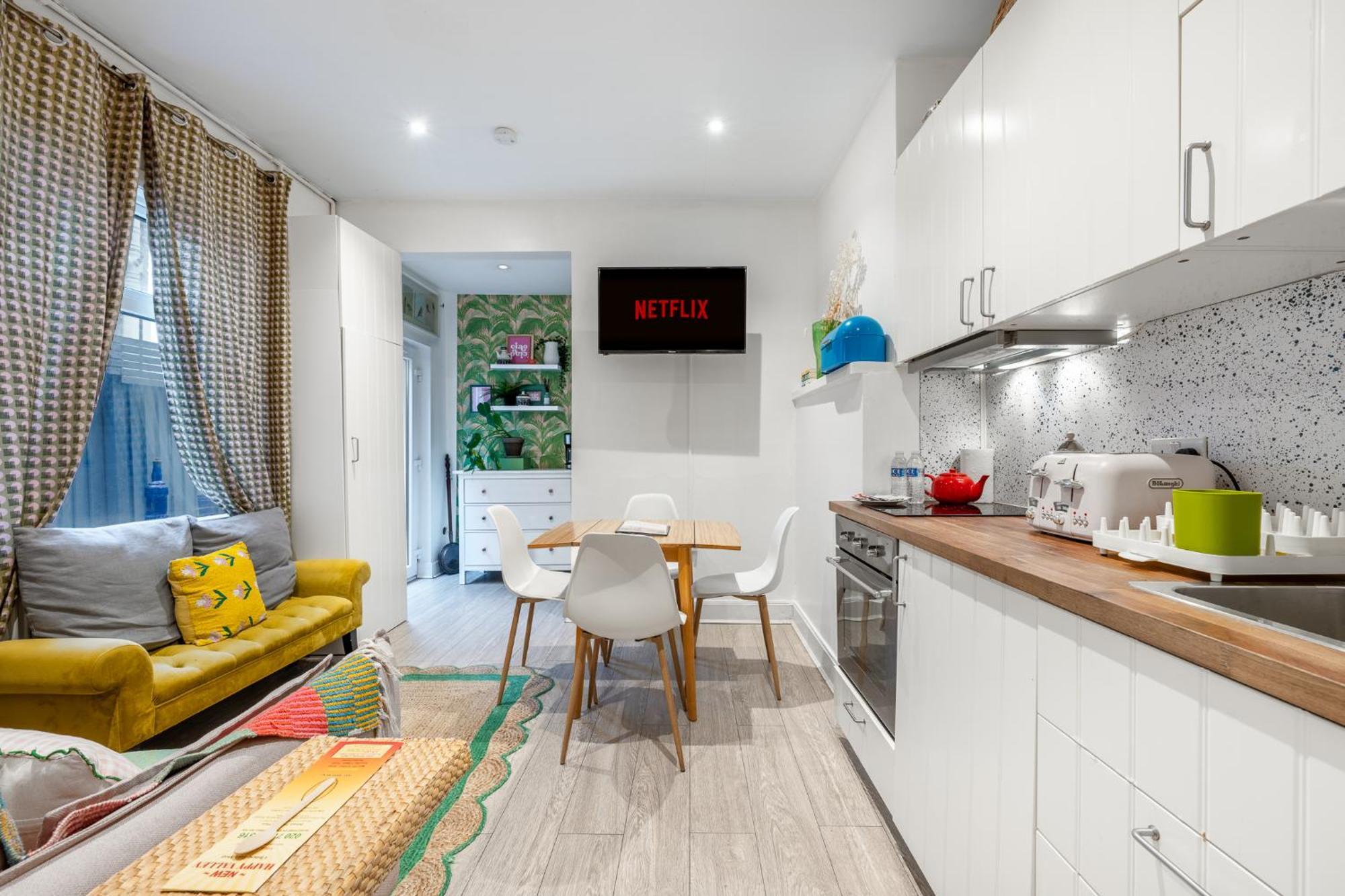 Claremont House 4br - Holiday home