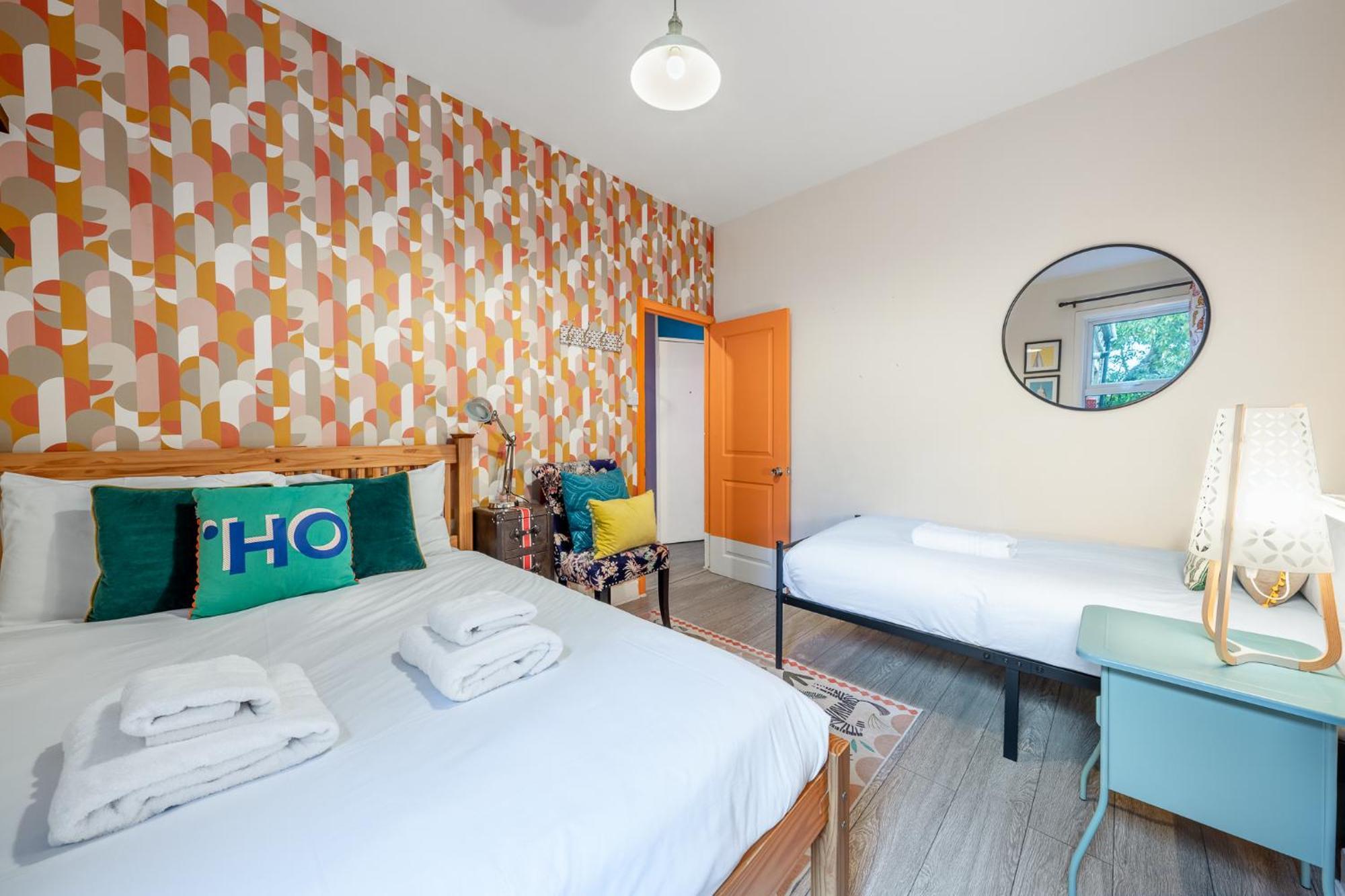 Claremont House 4br - London