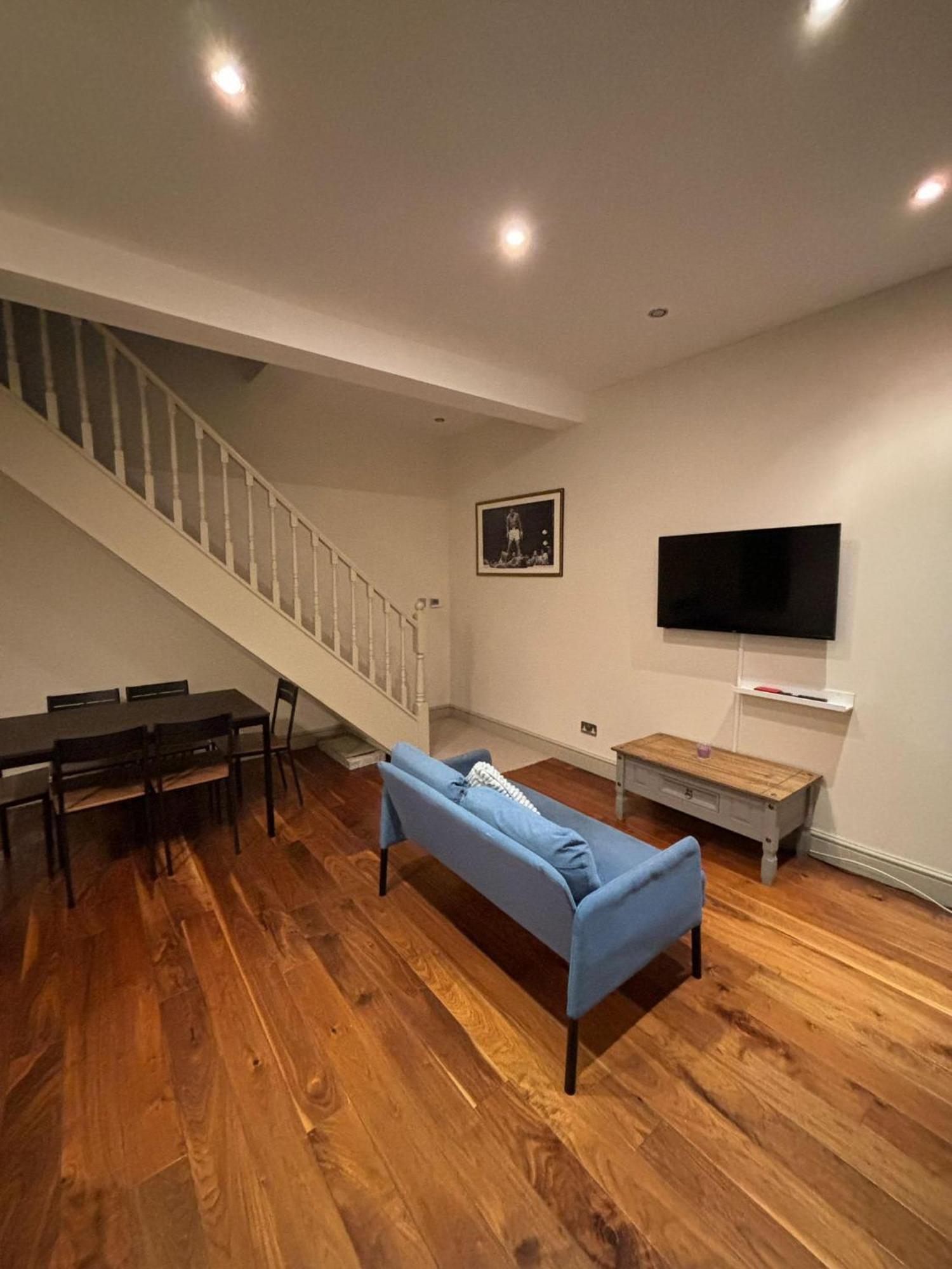 Paddington Place Apartment