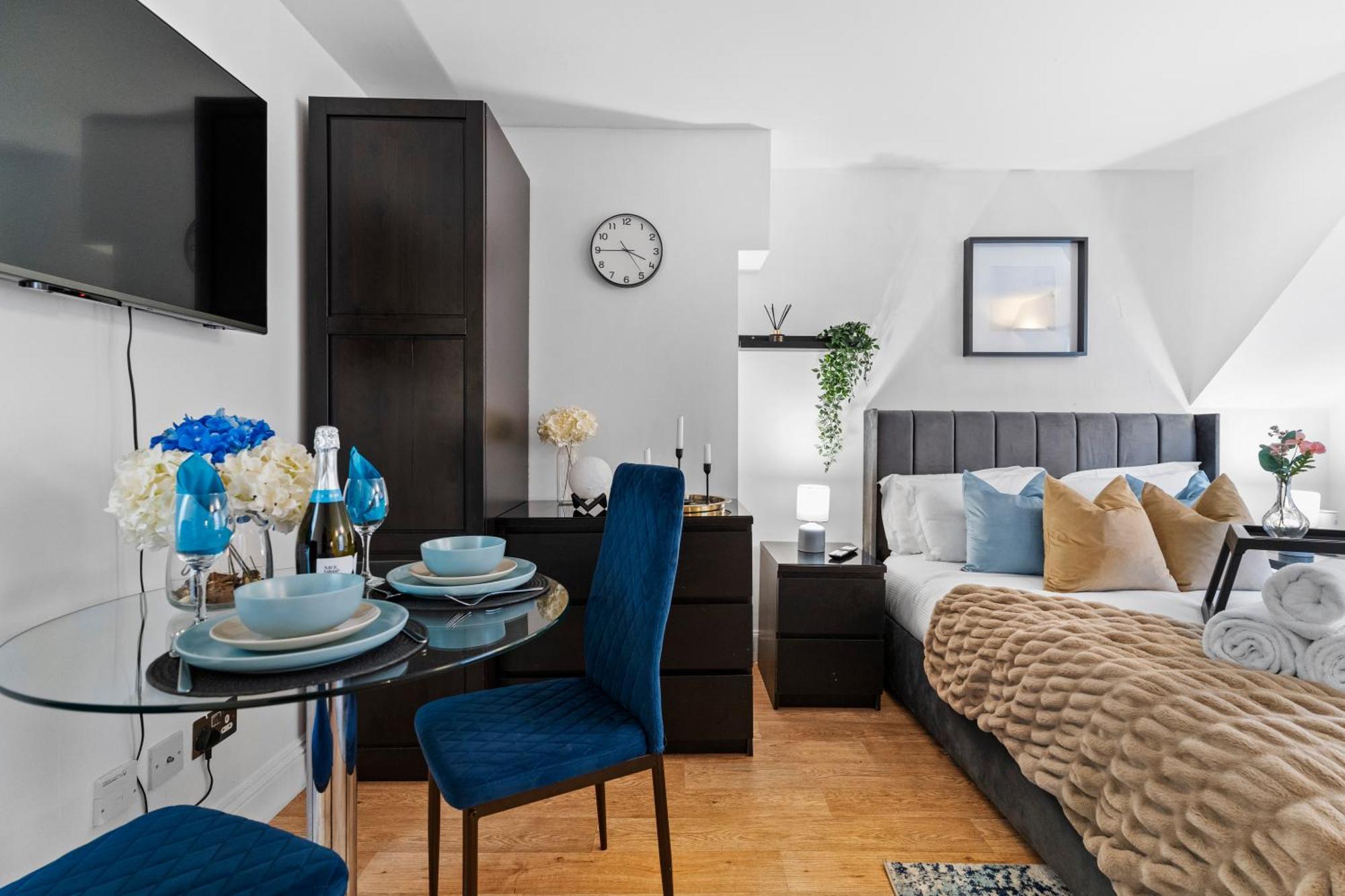 Stylish In Barbican - Prime Location * Londen