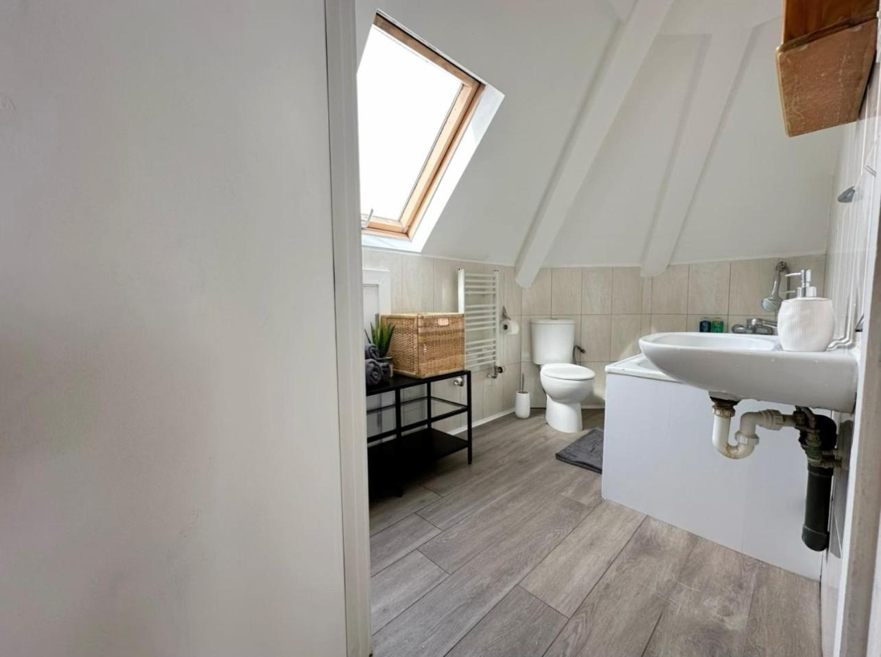 Wembley Stadium Rooms, 12mins Homestay