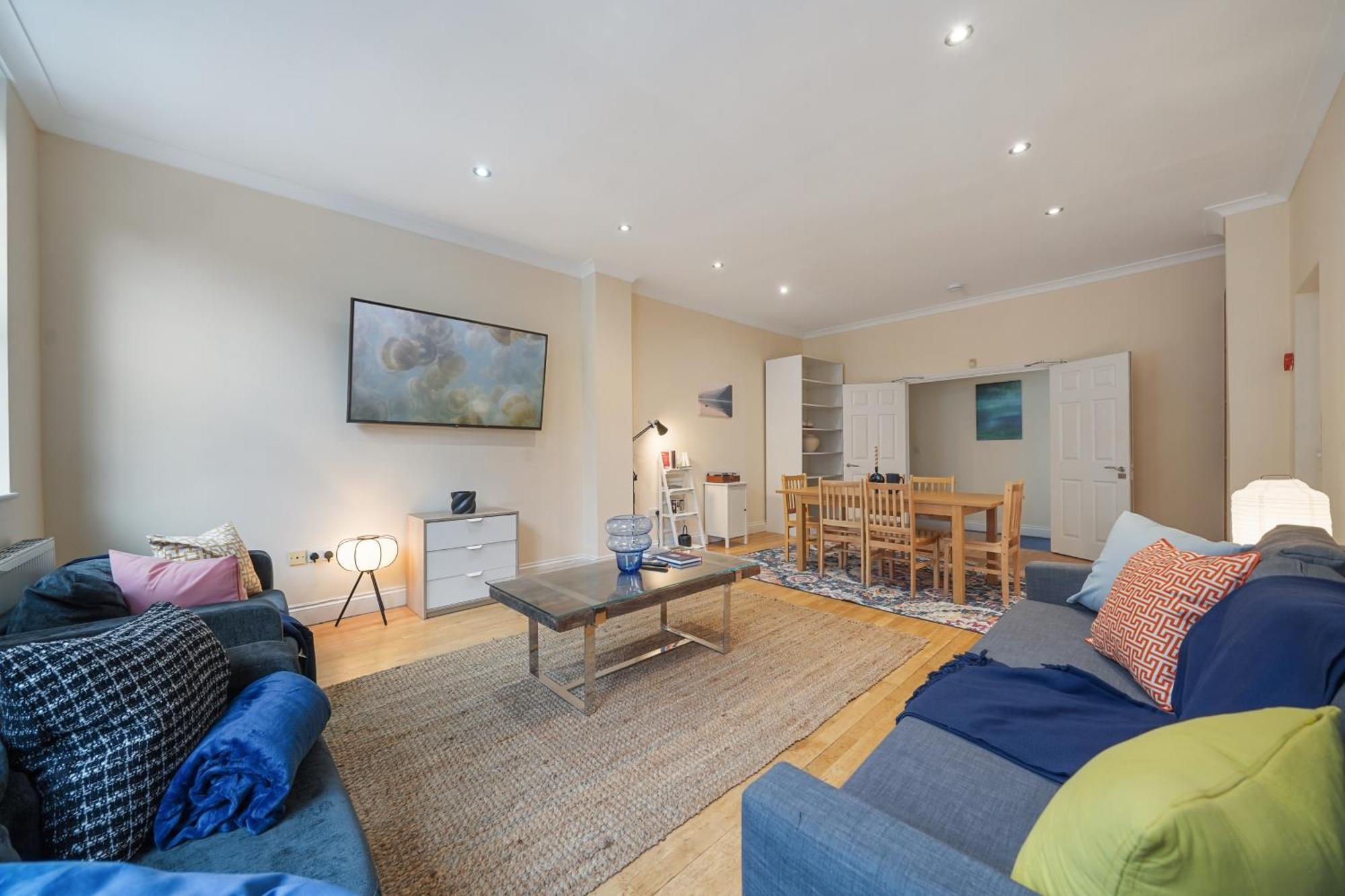 The Chic Townhouse In Kings Cross!!! 3 Floors Appartement Londen