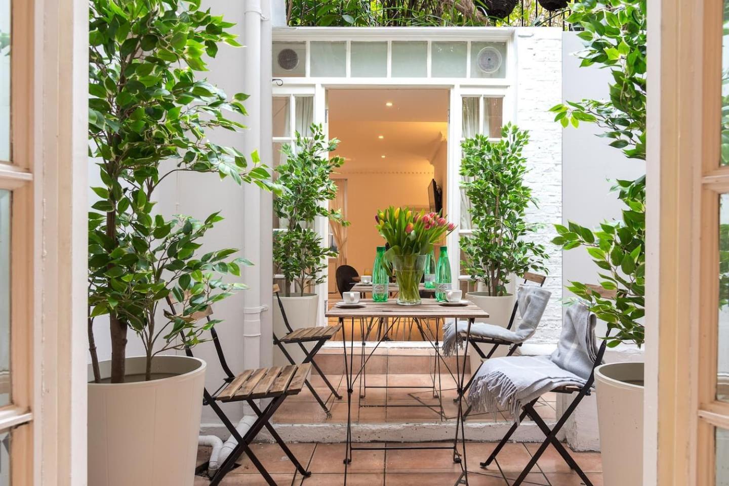 Spacious 1 Bed Sloane Square Apartment