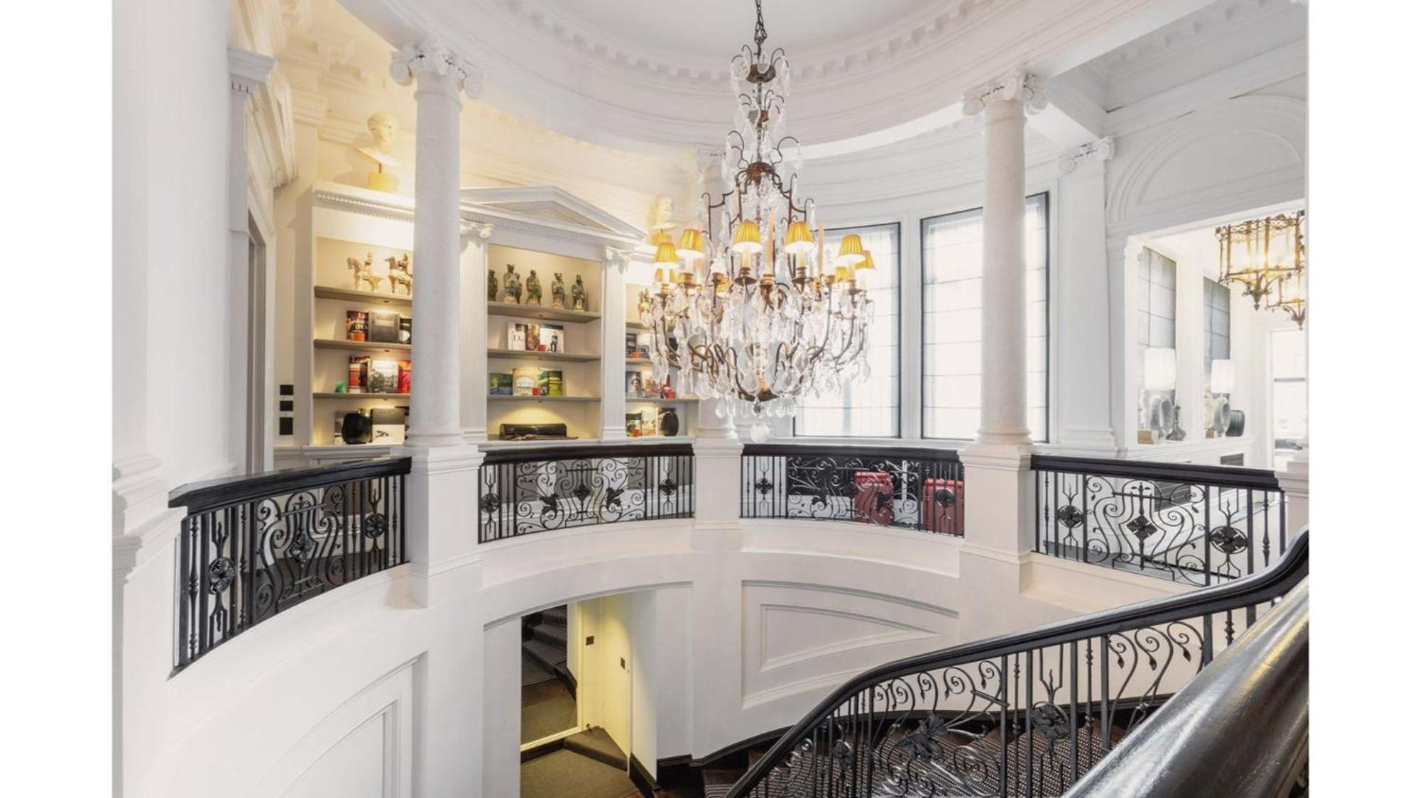 Cadogan Square I Apartment London