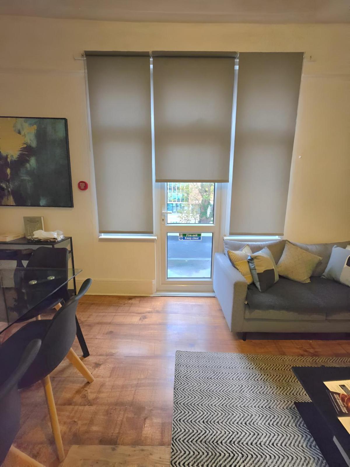 Large Dulwich 3 Bedroom Near Kings College Hospital * London