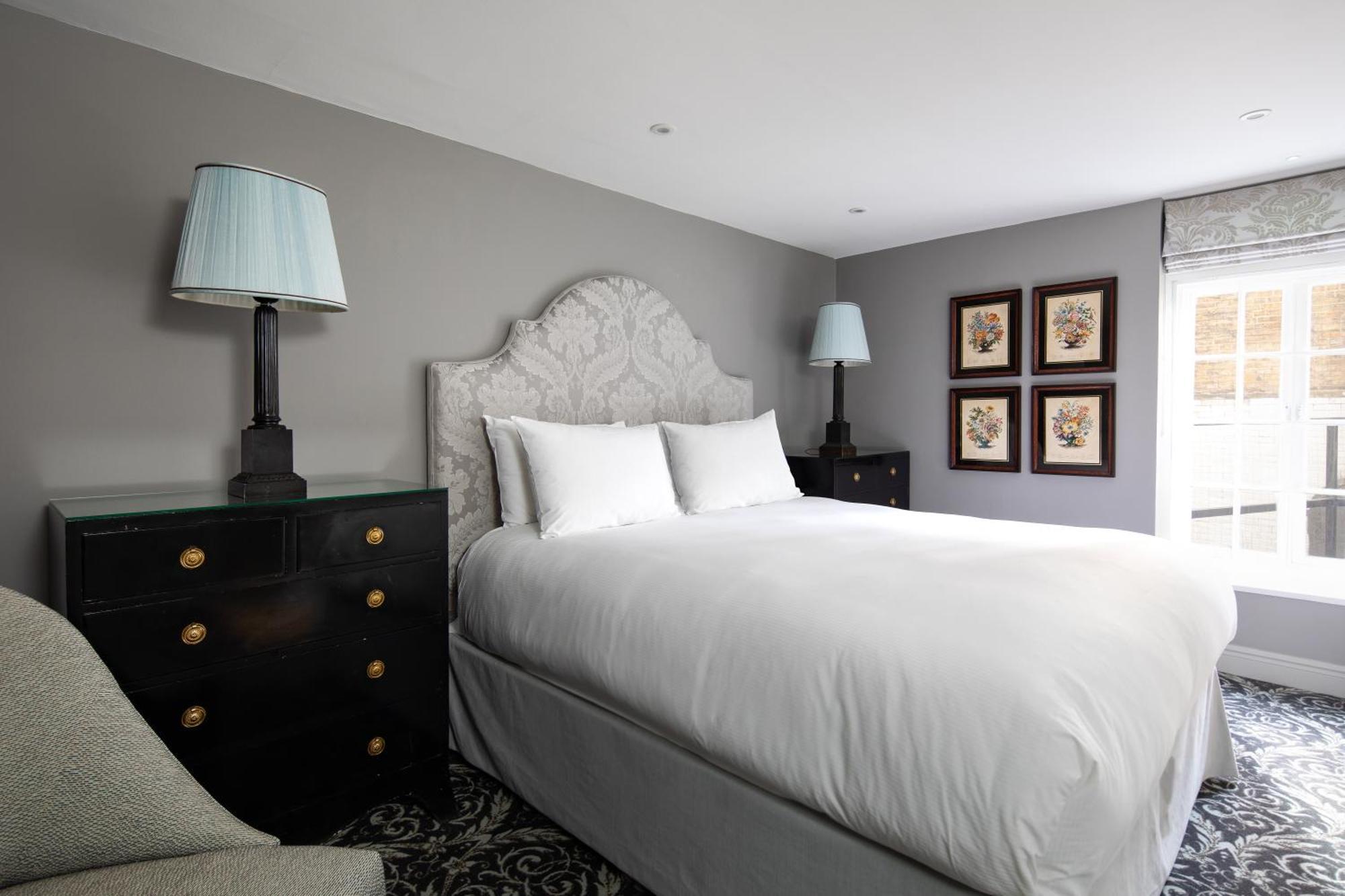 No. 30 Knightsbridge Hotel