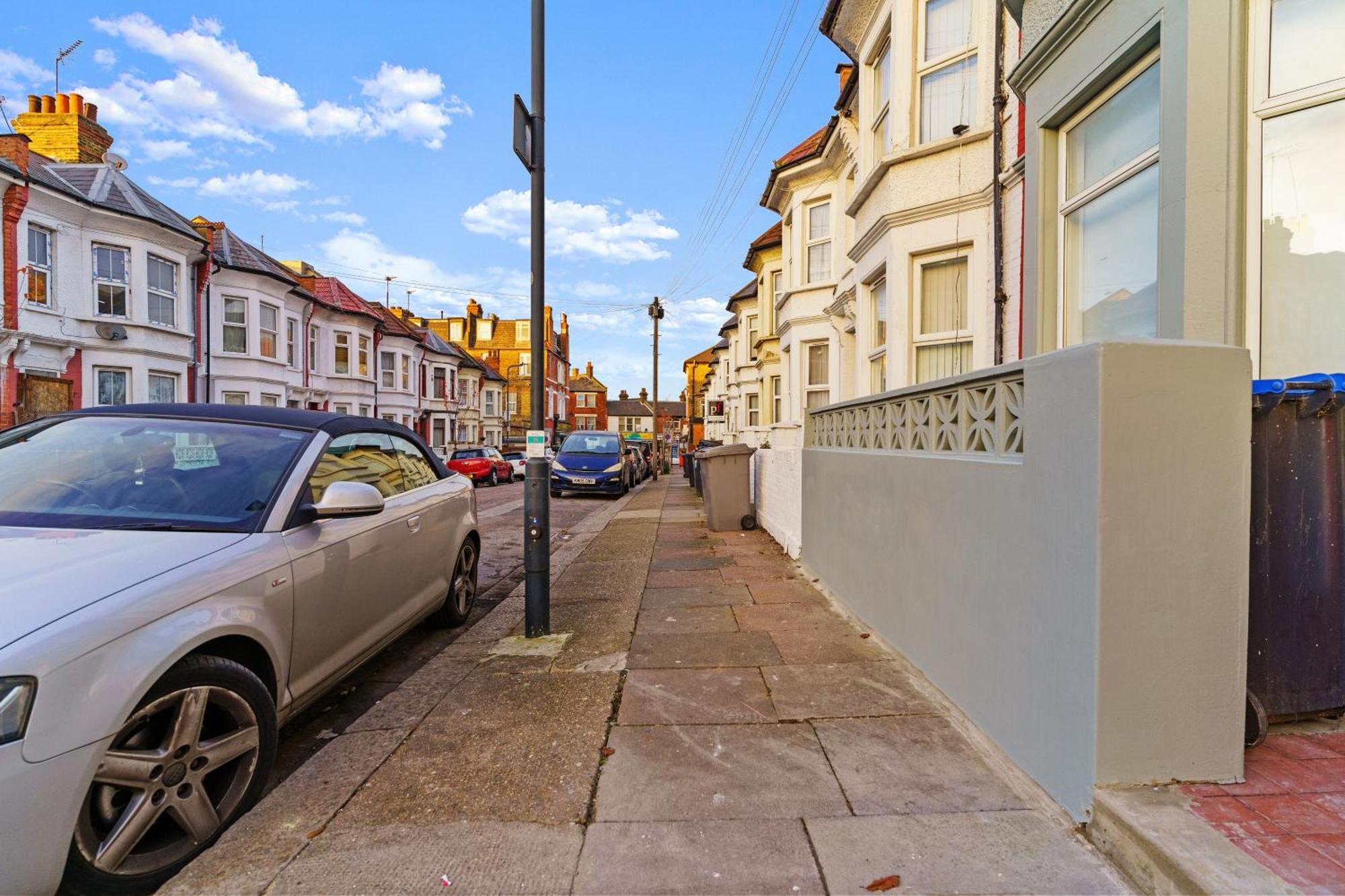 Gasthuis Modern Studio By Livestay Short Lets & Serviced Londen