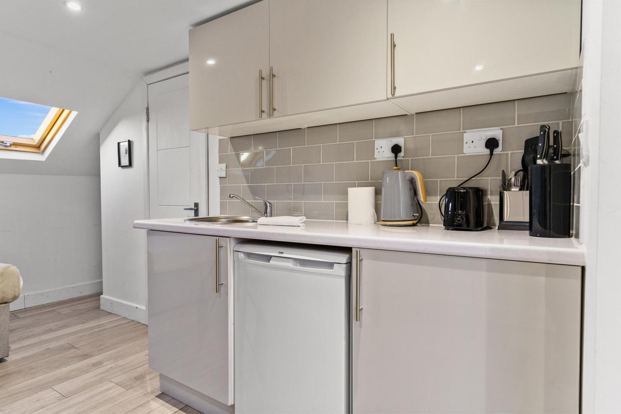 Gasthuis Modern Studio By Livestay Short Lets & Serviced *