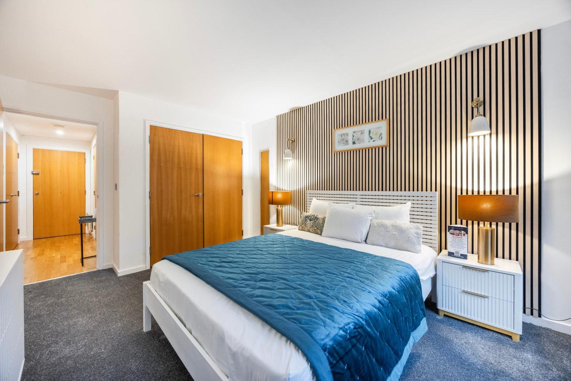 Crowne Views By Austin David London