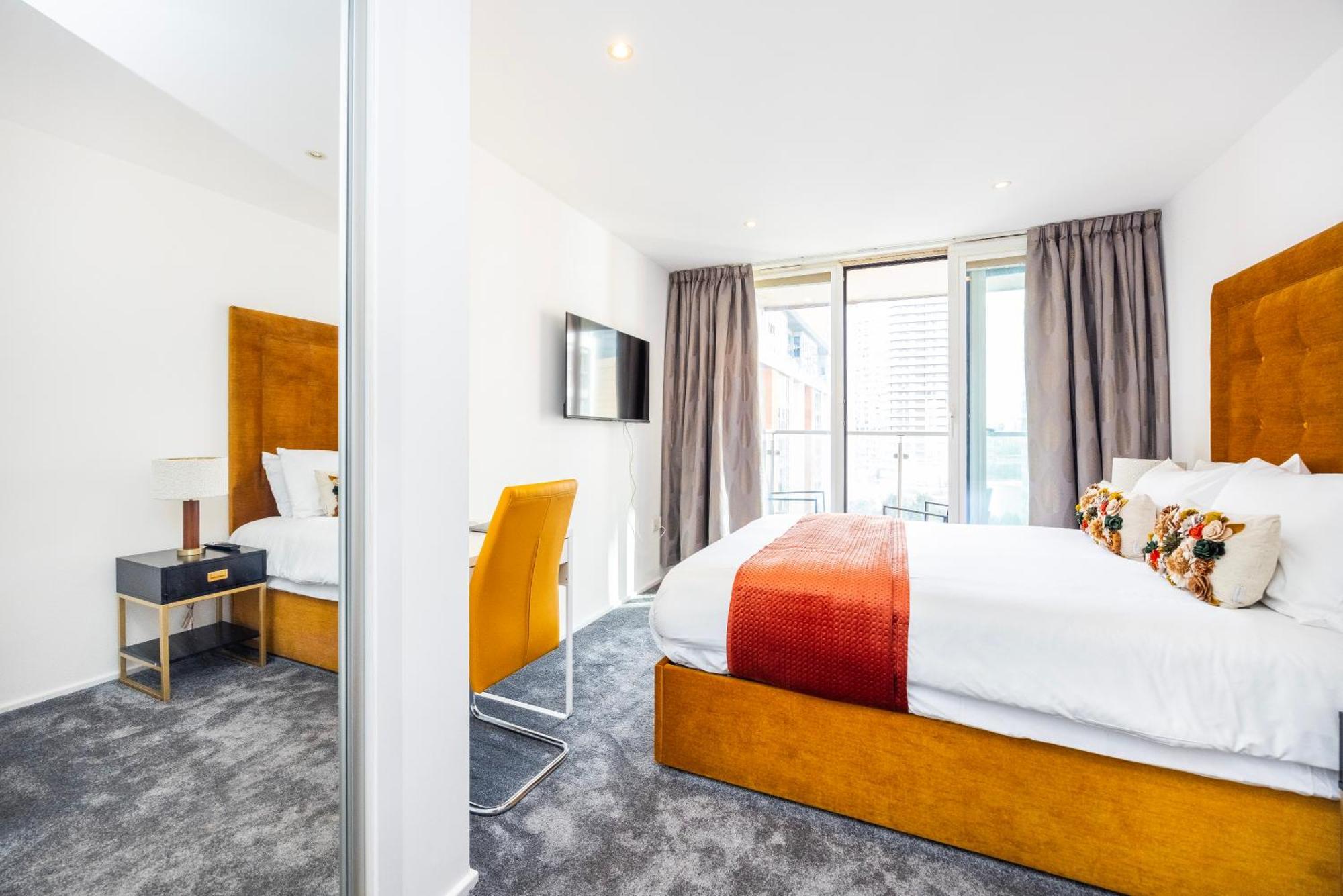 Apartment Crowne Views By Austin David London