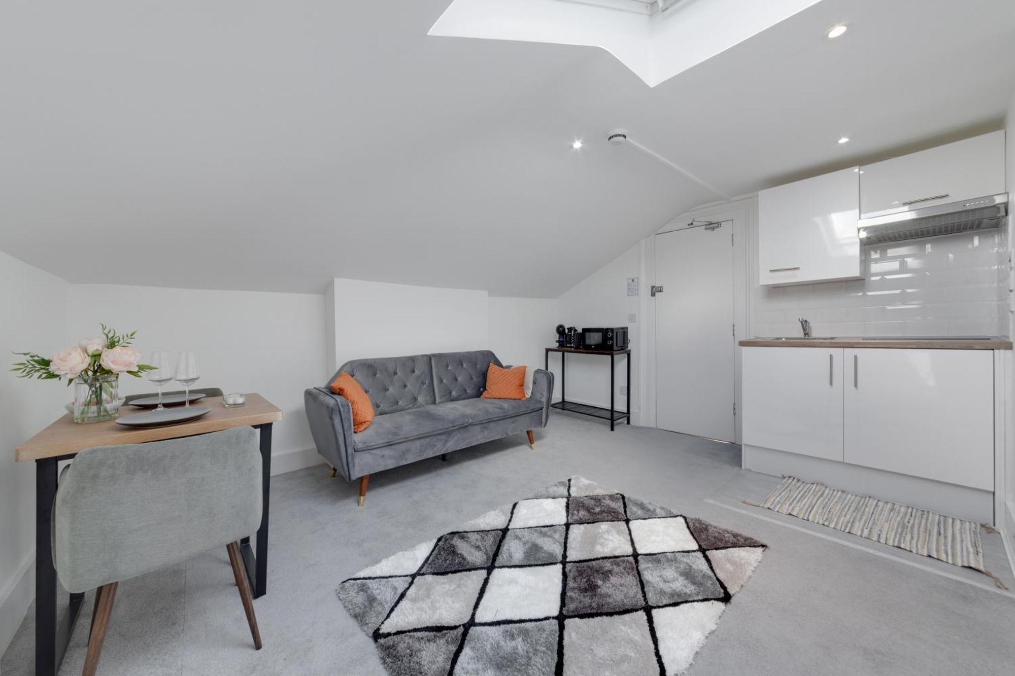 Apartment By Valiance *
