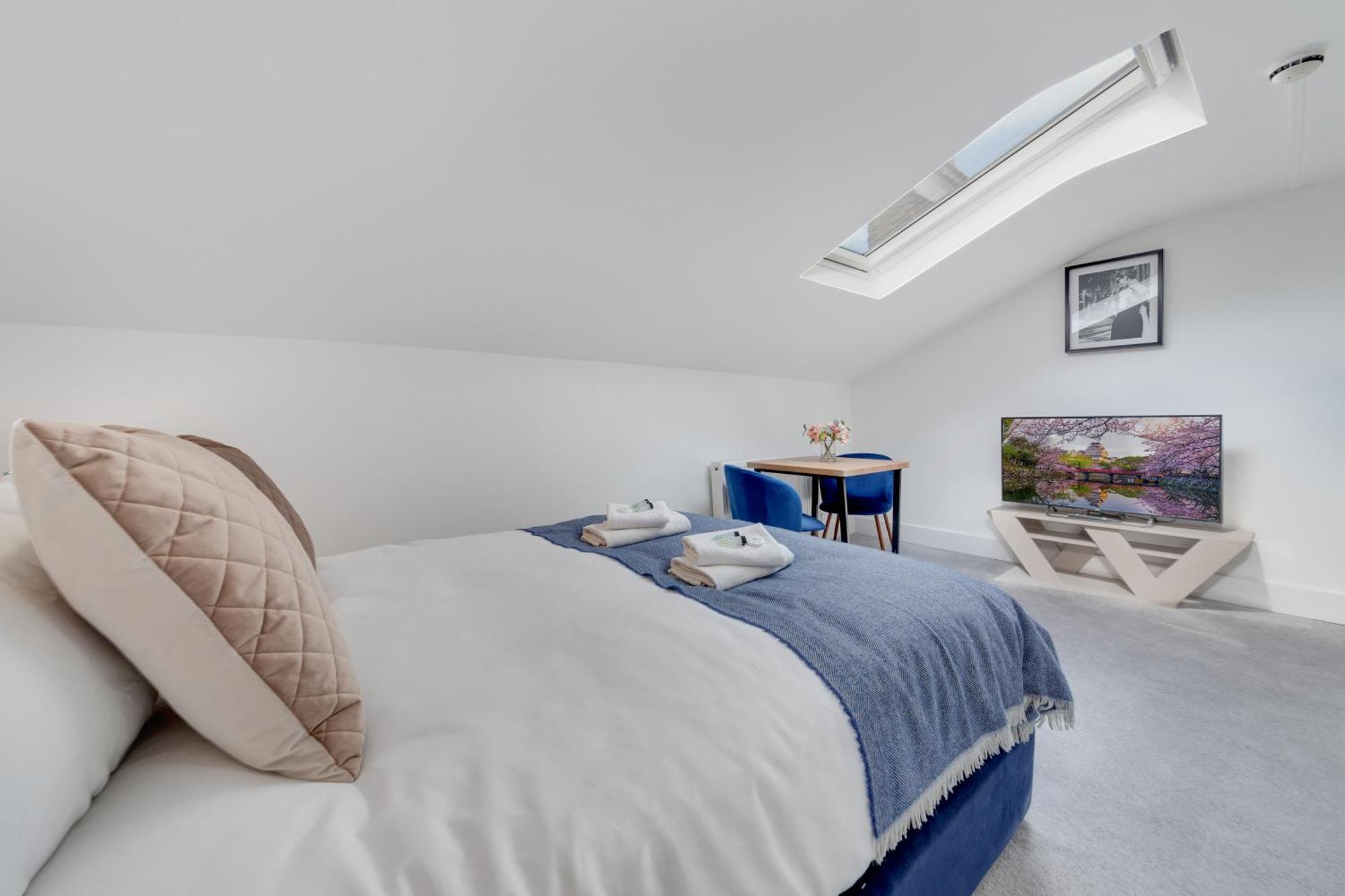 Apartment By Valiance London