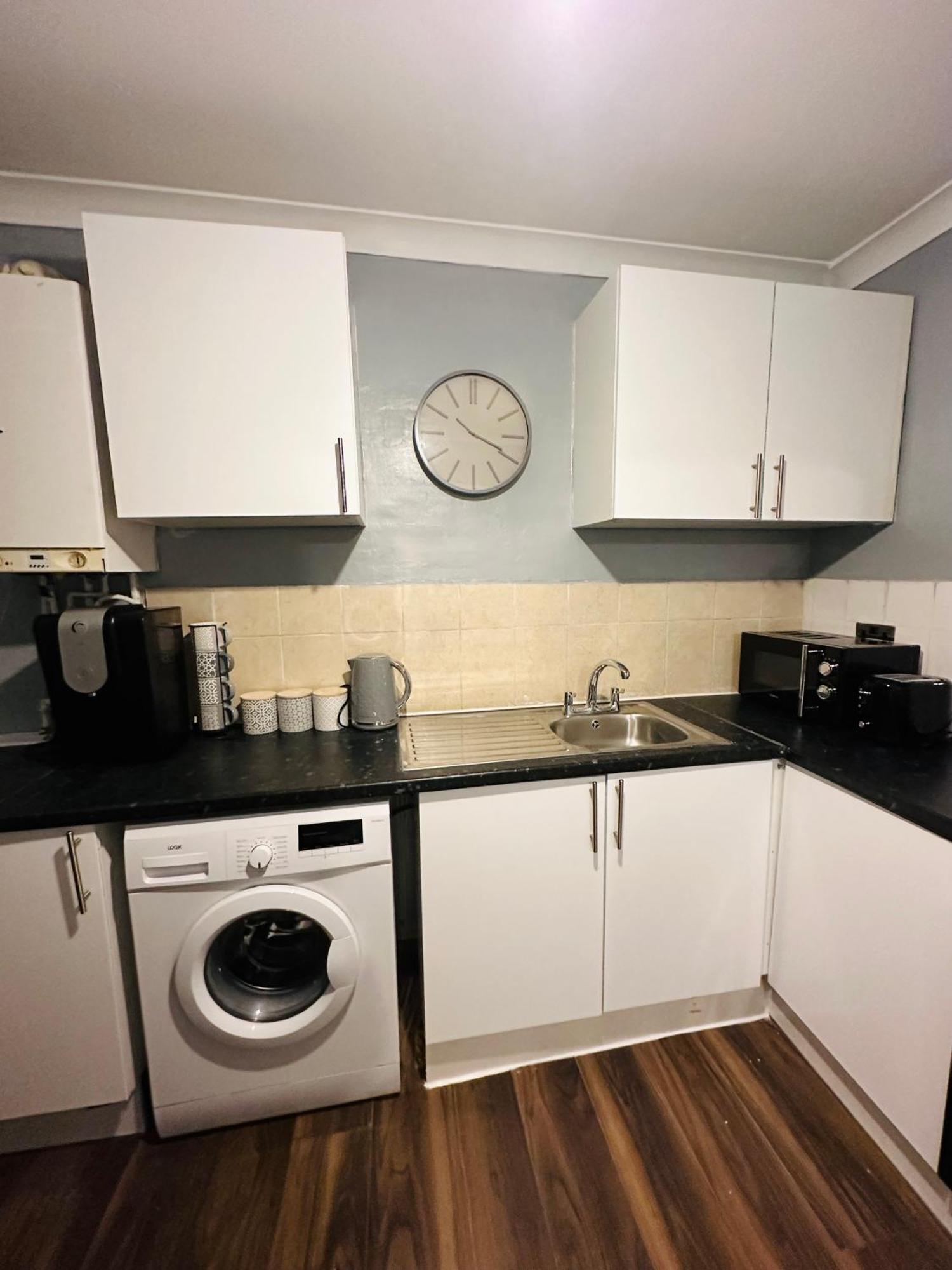 1bedroom And Living-room In King's Cross Apartment