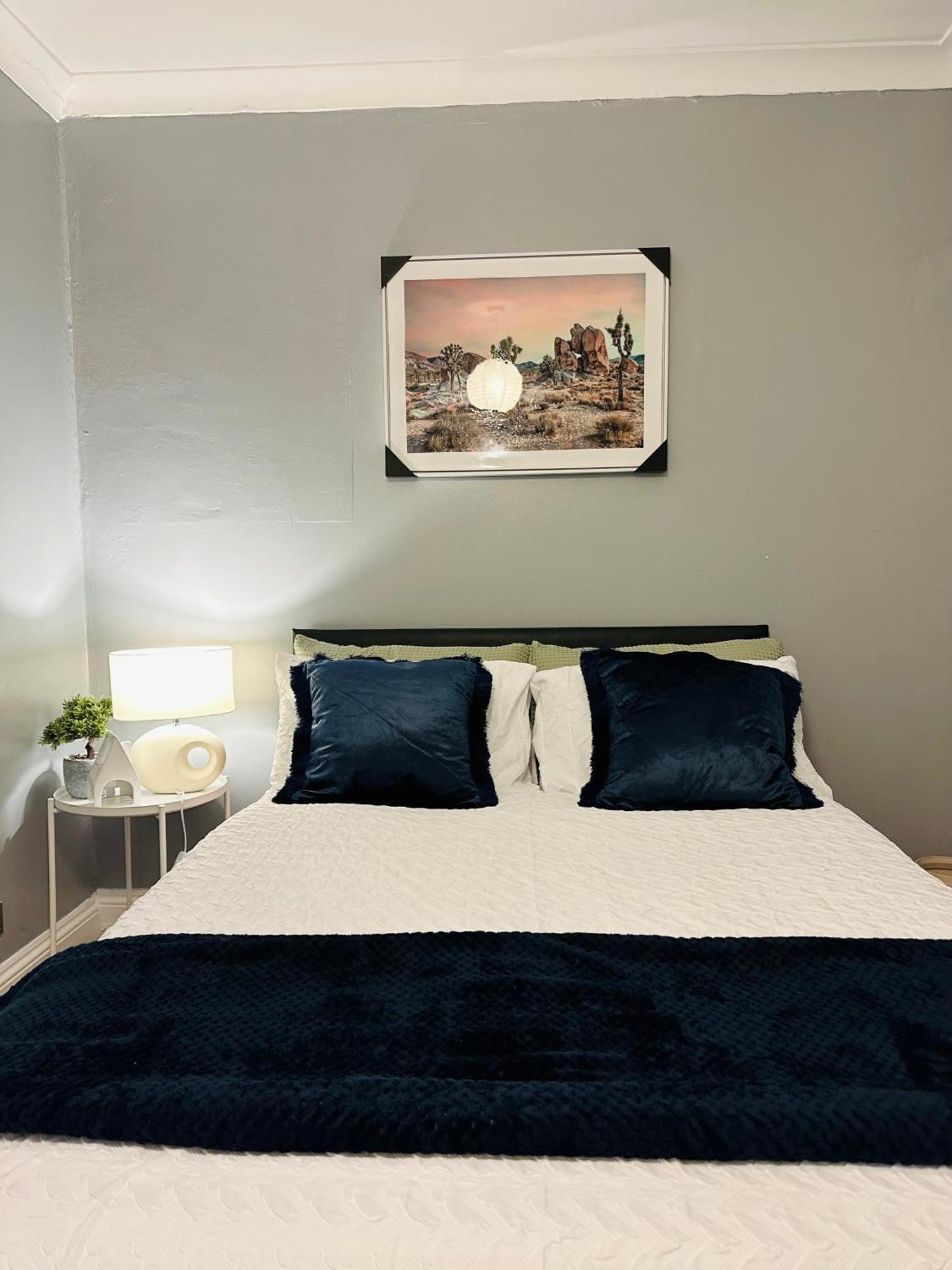 1bedroom And Living-room In King's Cross Apartment